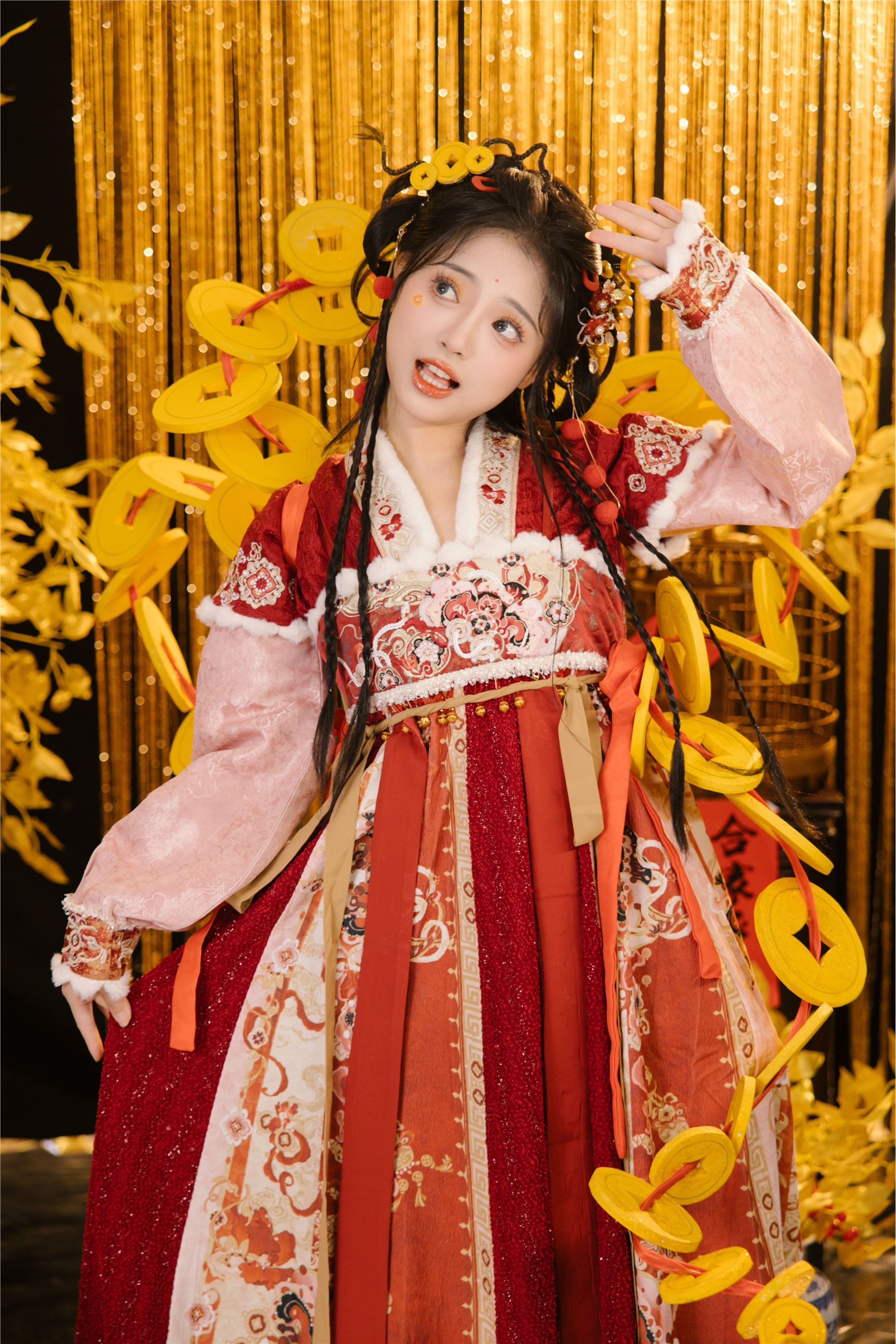 YITUYU艺图语 2025.01.30 蛇年大吉 衔鹿